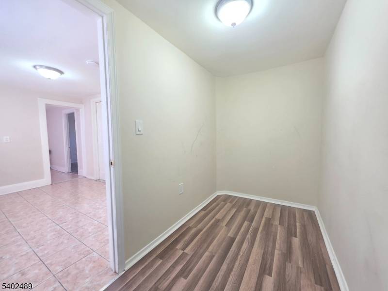 Elizabeth City, NJ 07206,27 Geneva St