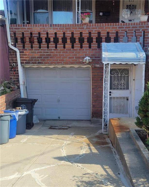 Brooklyn, NY 11203,557 East 51st ST