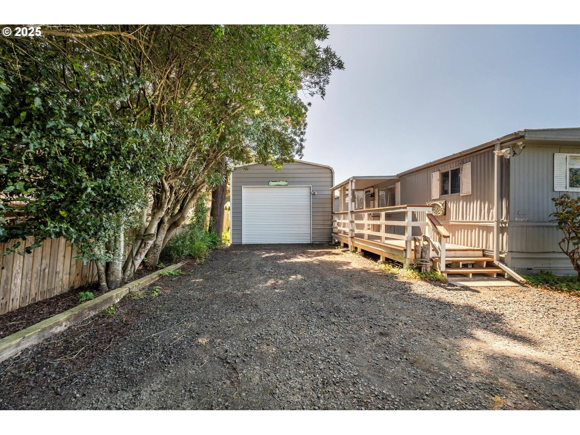 Lakeside, OR 97449,125 N 4TH ST