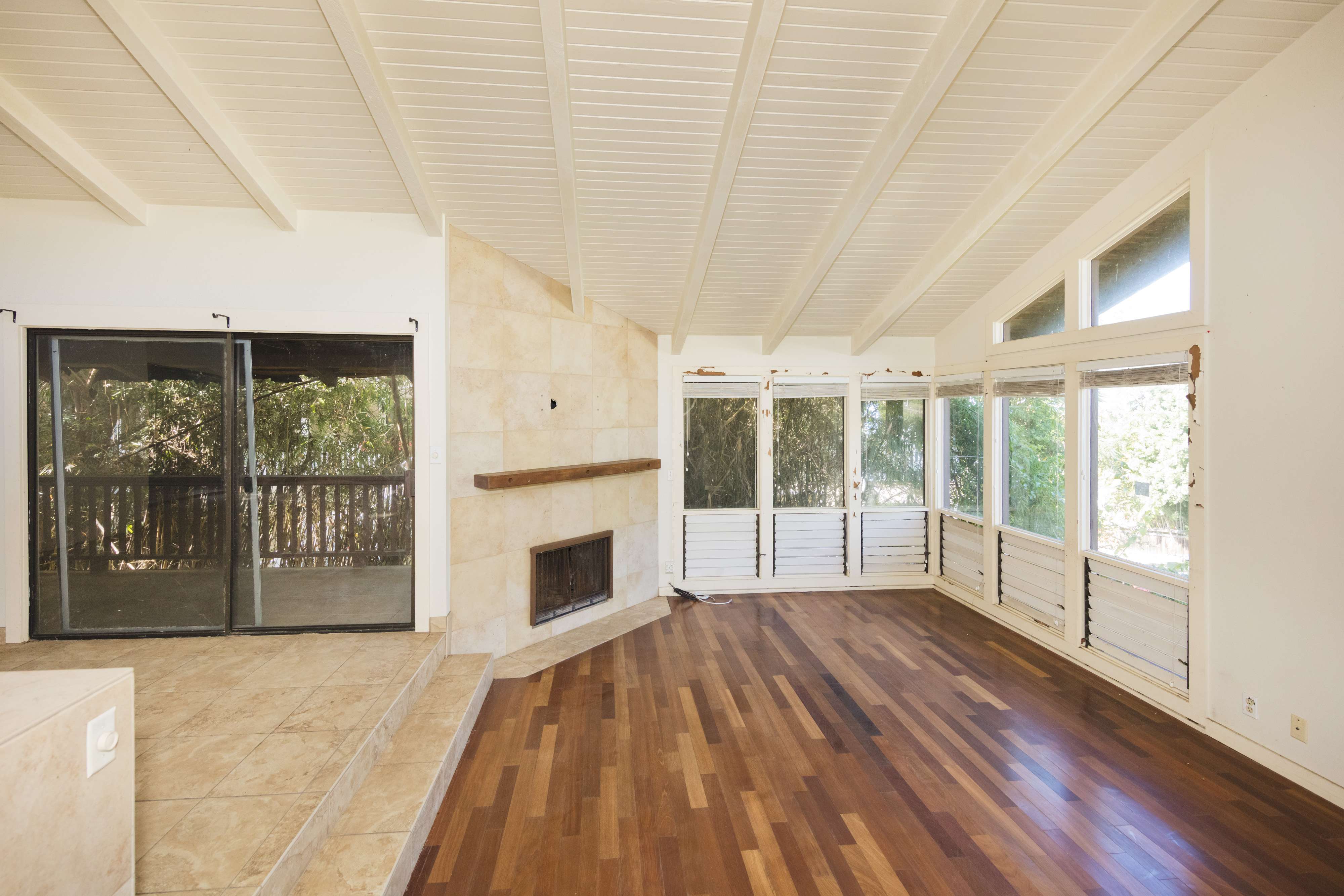 Kailua-kona, HI 96740,75-372 ALOHA KONA DR