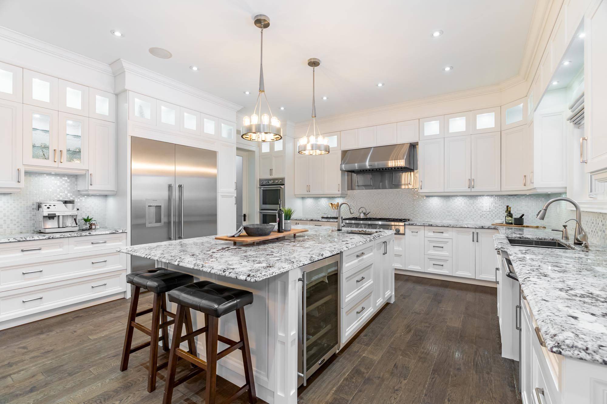 Bradford West Gwillimbury, ON L0L 1L0,158 Dale CRES