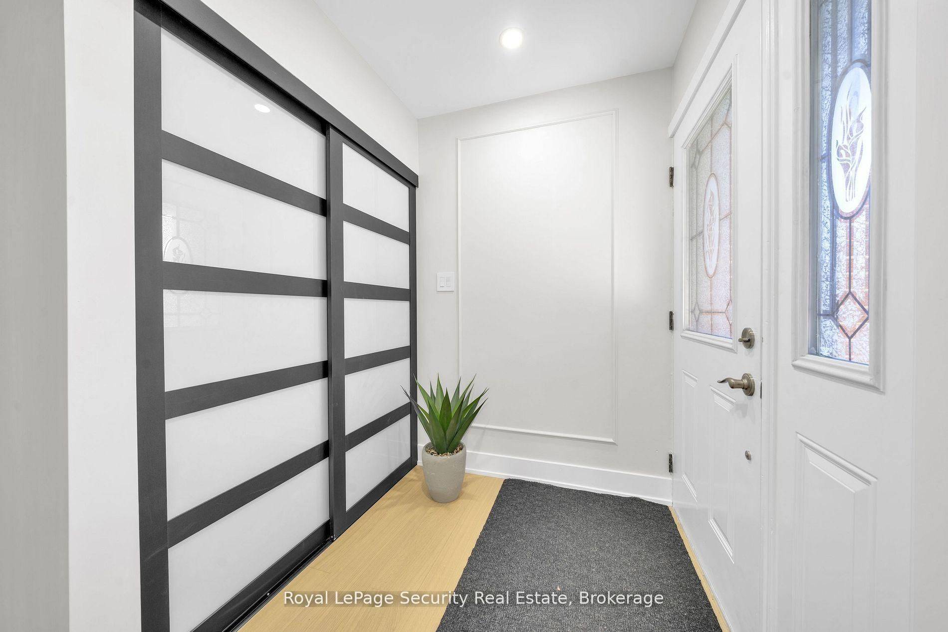 Vaughan, ON L4L 1E7,74 Andrea LN