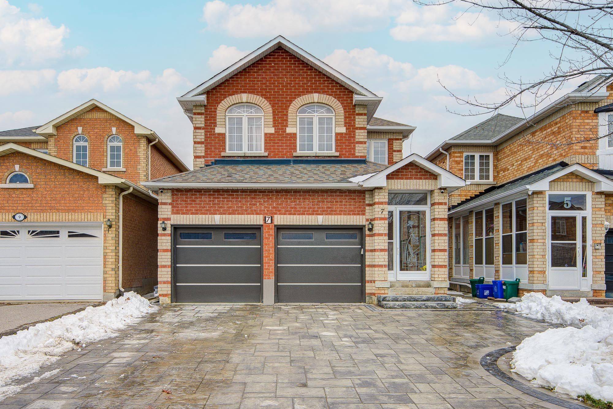 Markham, ON L3R 4T1,7 Whistler CT