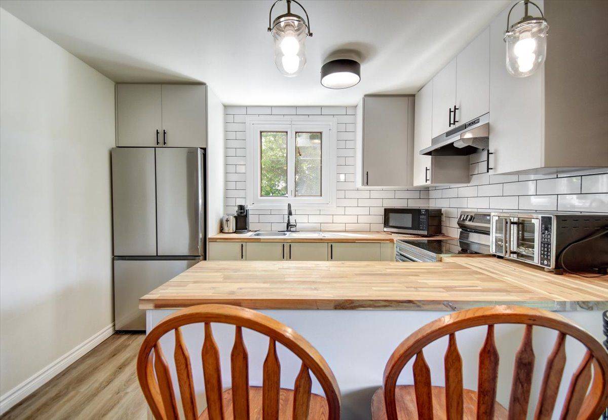 Highlands East, ON K0L 3C0,2289 Loop RD #4