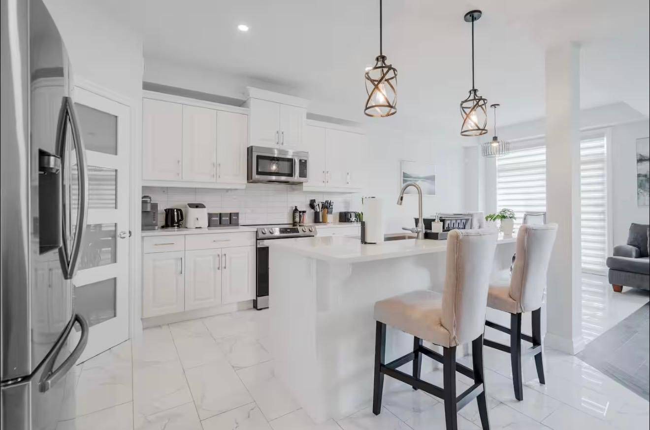 London North, ON N6G 0R3,692 Freeport ST