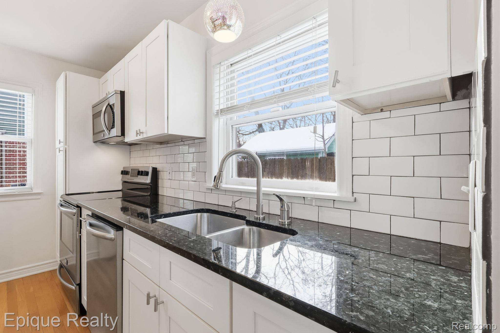 Fenton, MI 48220,535 W Marshall ST