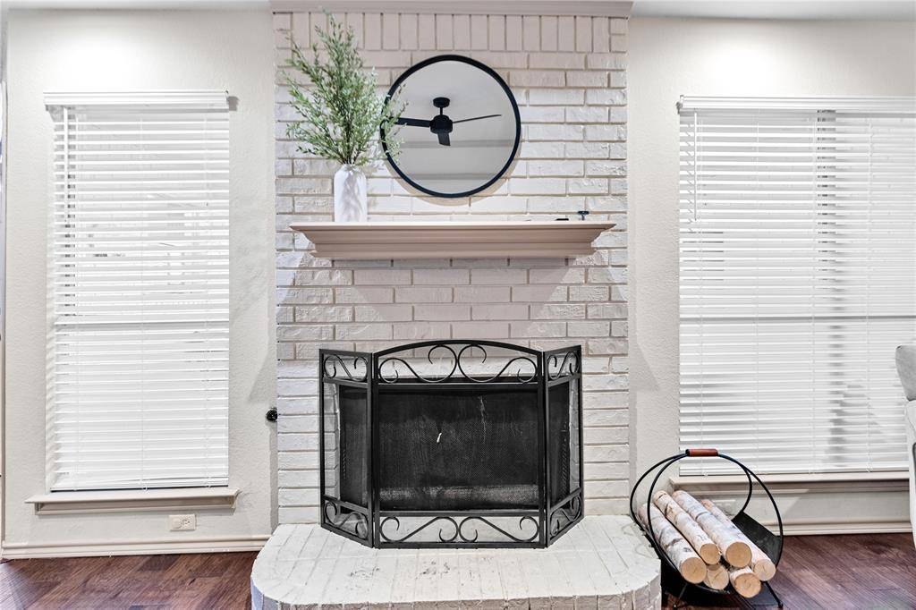 Grapevine, TX 76051,5202 Heatherdale Drive