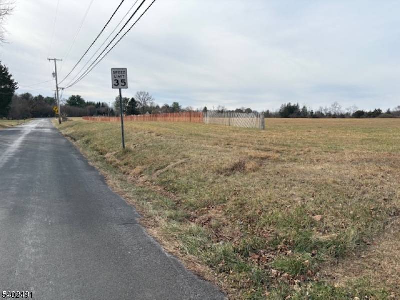 Readington Twp., NJ 08822,1072 Barley Sheaf Rd