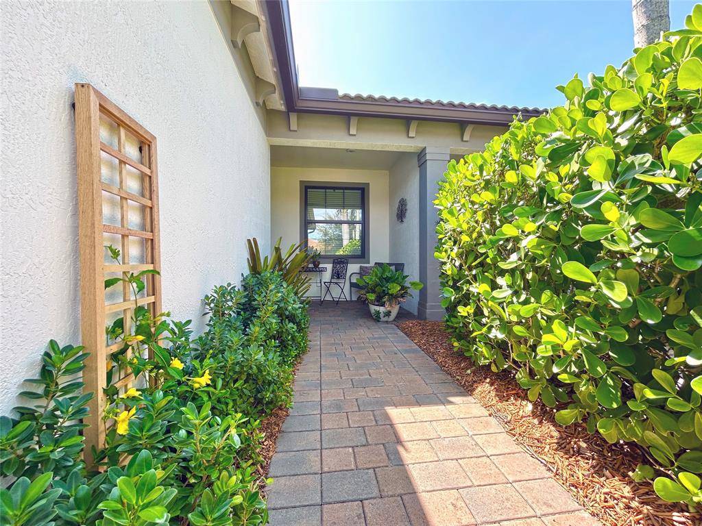 Vero Beach, FL 32967,5122 Unity Sq