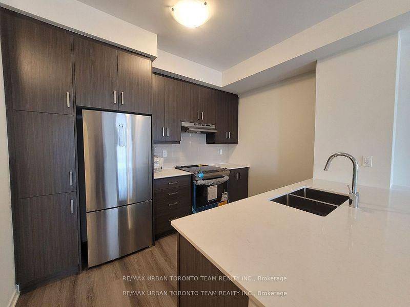 Vaughan, ON L4K 0N6,130 Honeycrisp CRES #324