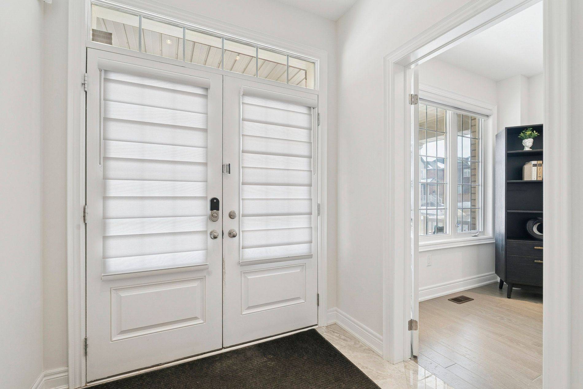 Georgina, ON L4P 0H5,23 Dawn Blossom DR