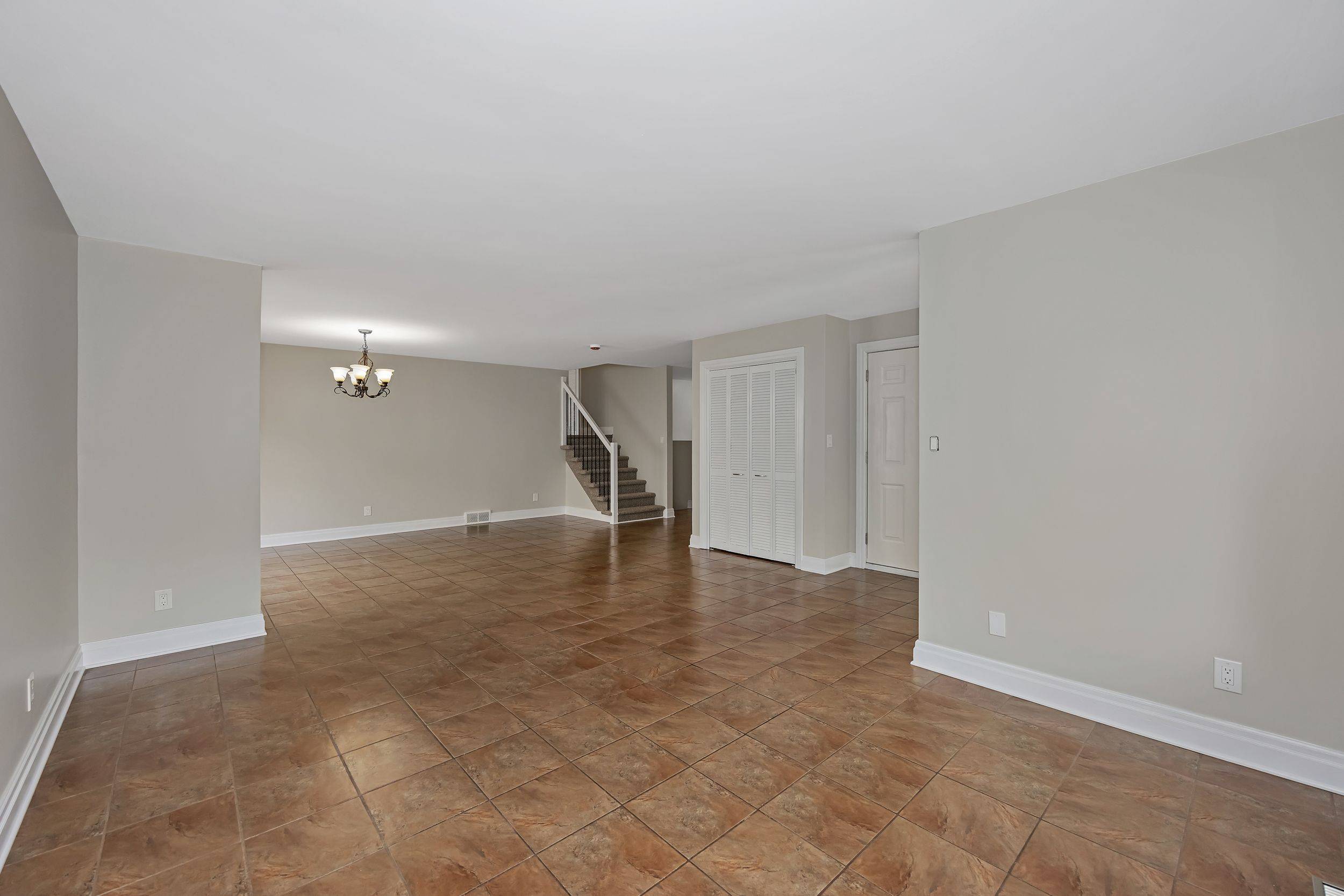 South Stormont, ON K0C 1P0,28 Barnhart DR