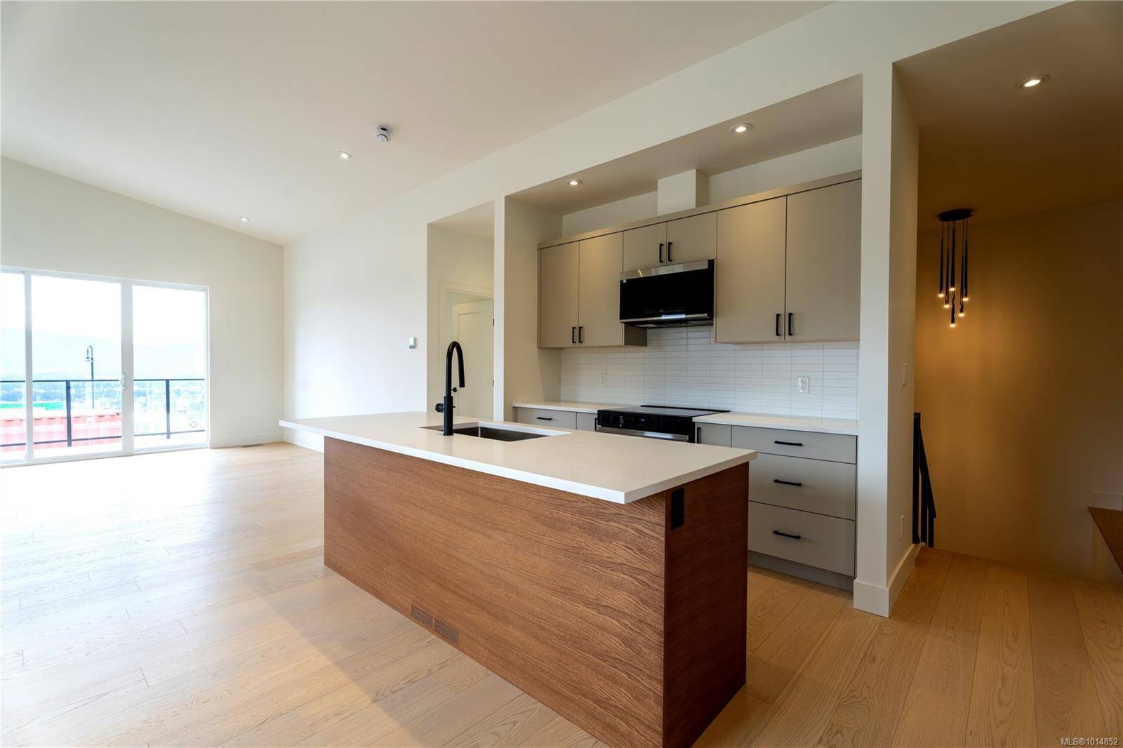 Duncan, BC V9L 0G1,3116 Woodrush Dr #117