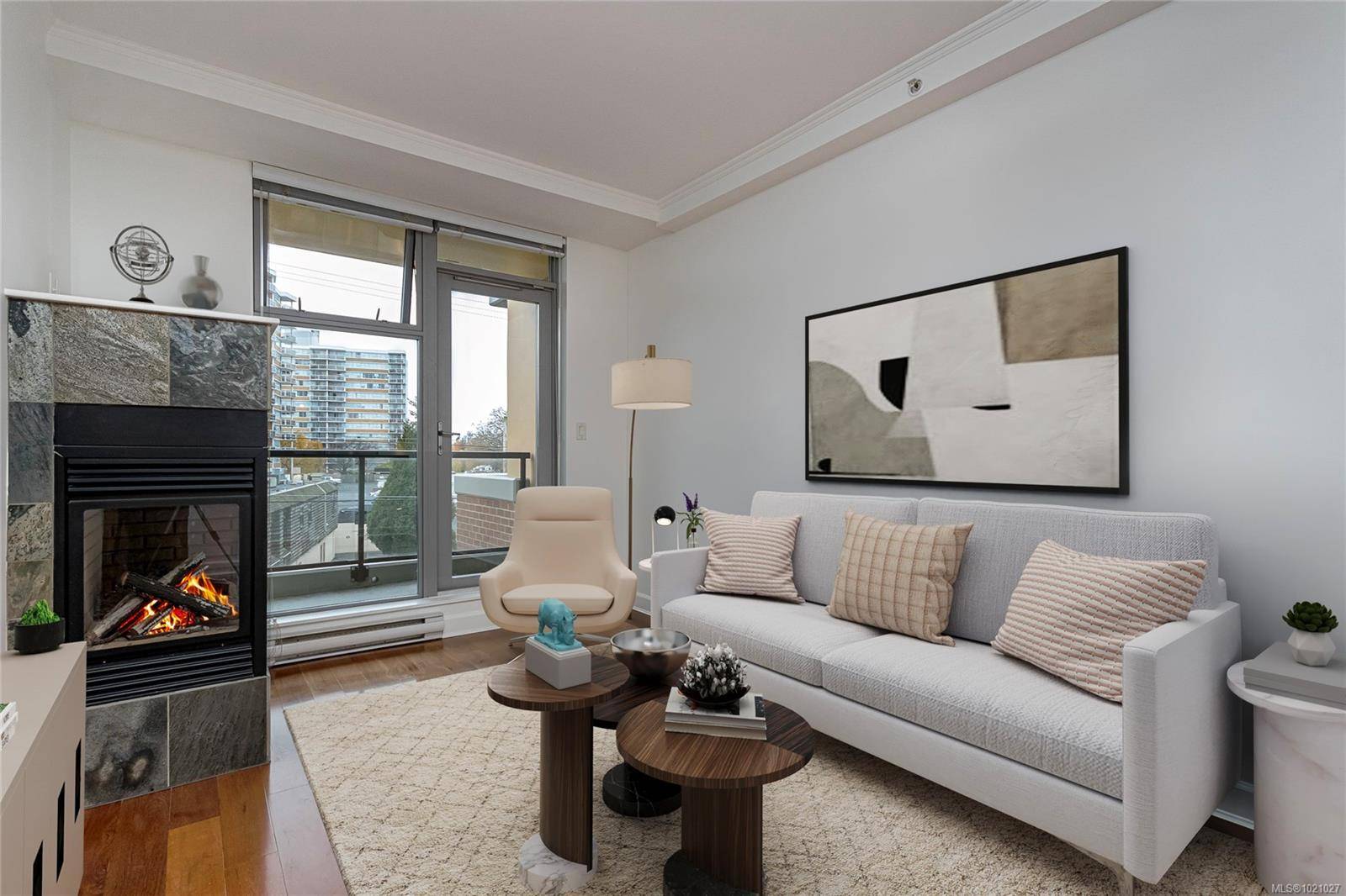 Victoria, BC V8V 2G6,225 Menzies St #307