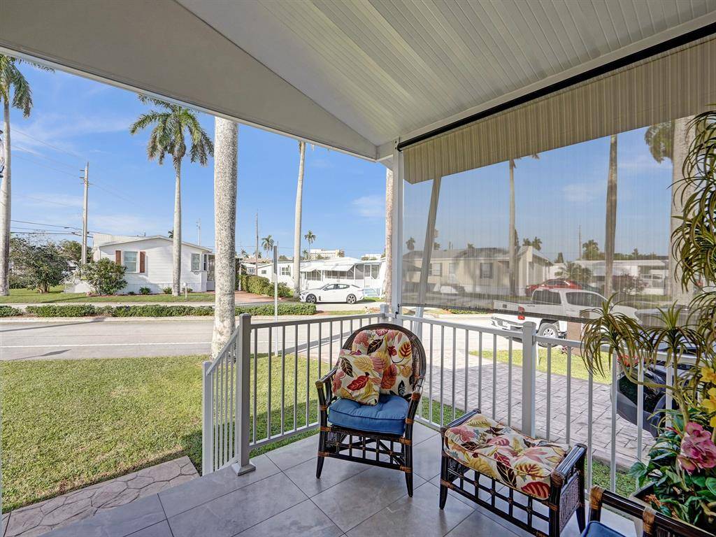 Davie, FL 33324,8580 SW 18 ST