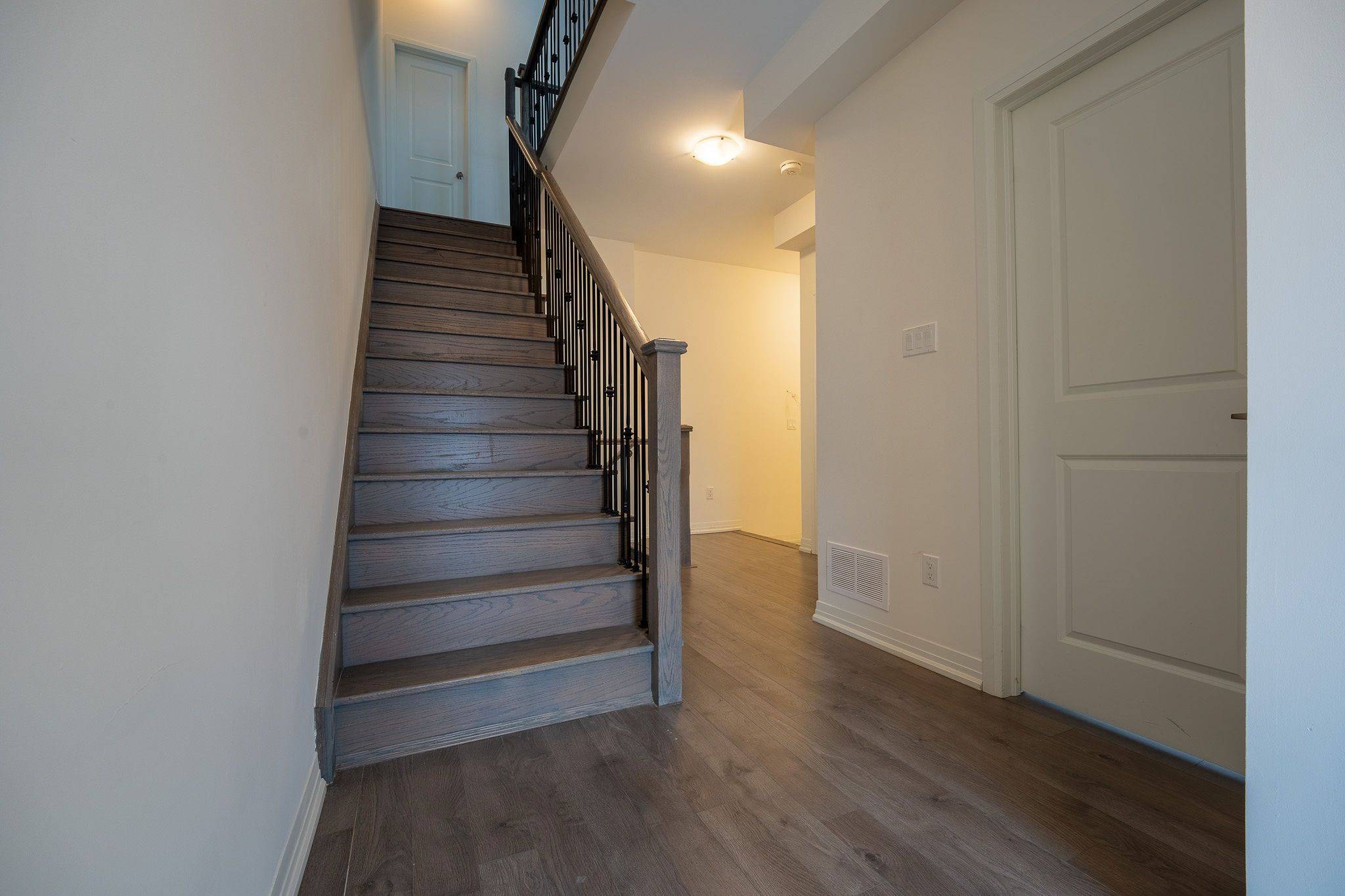 Markham, ON L6C 3B5,131 Markland ST