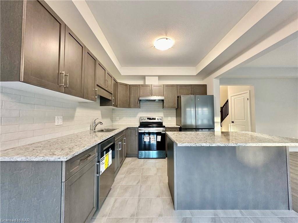 Pelham, ON L0S 1E1,47 Saffron WAY