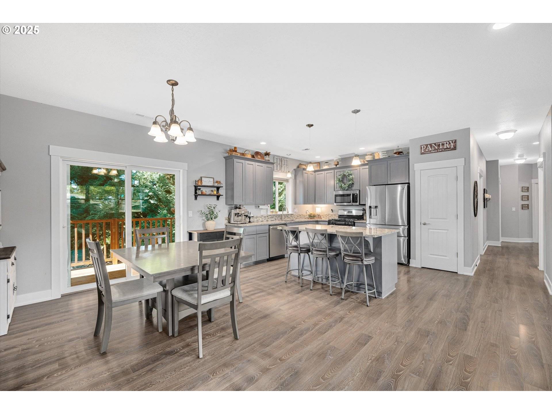 Dallas, OR 97338,1194 SW MAPLE ST