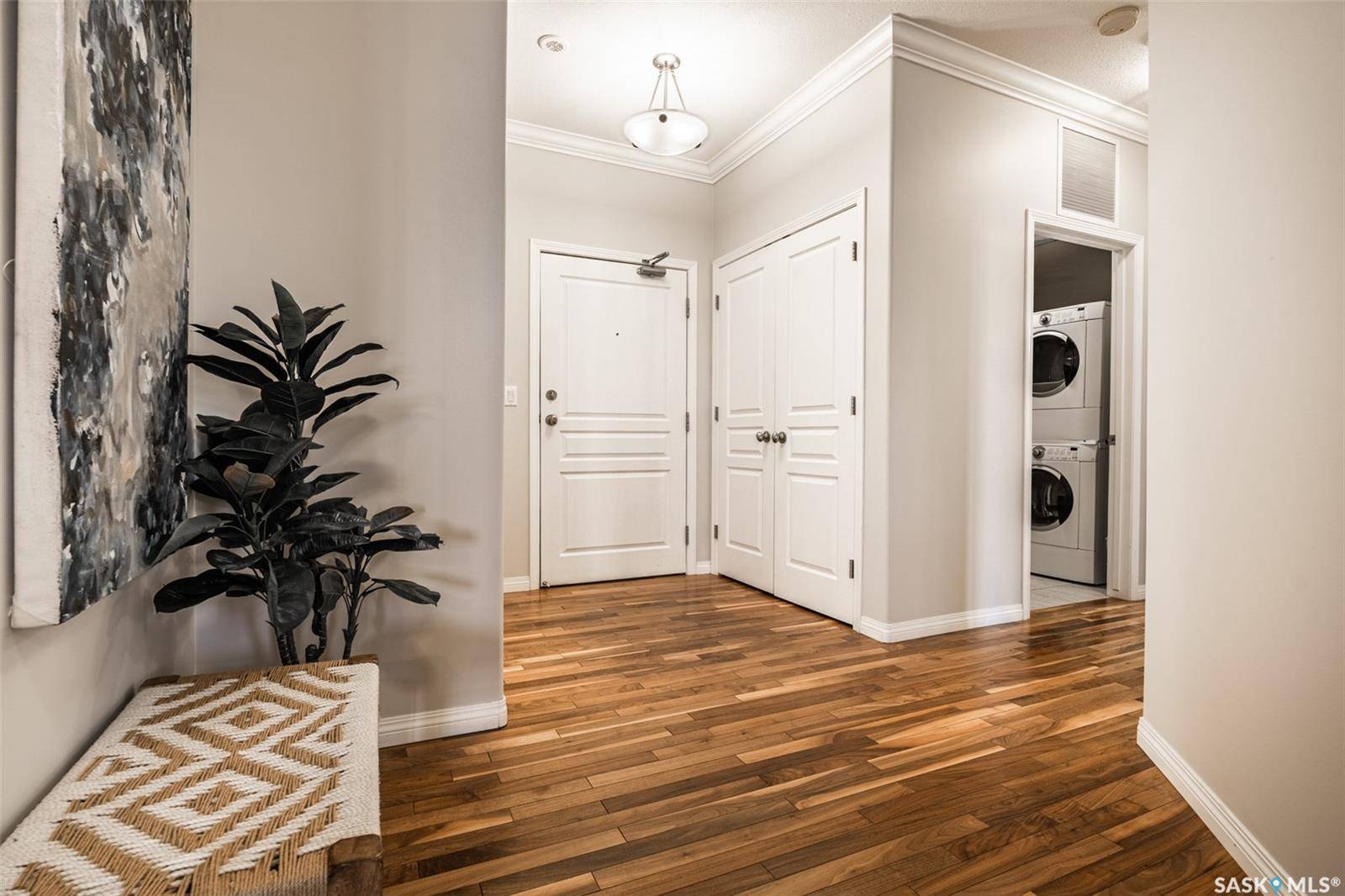 Saskatoon, SK S7S 0A1,218 Heath AVENUE #203