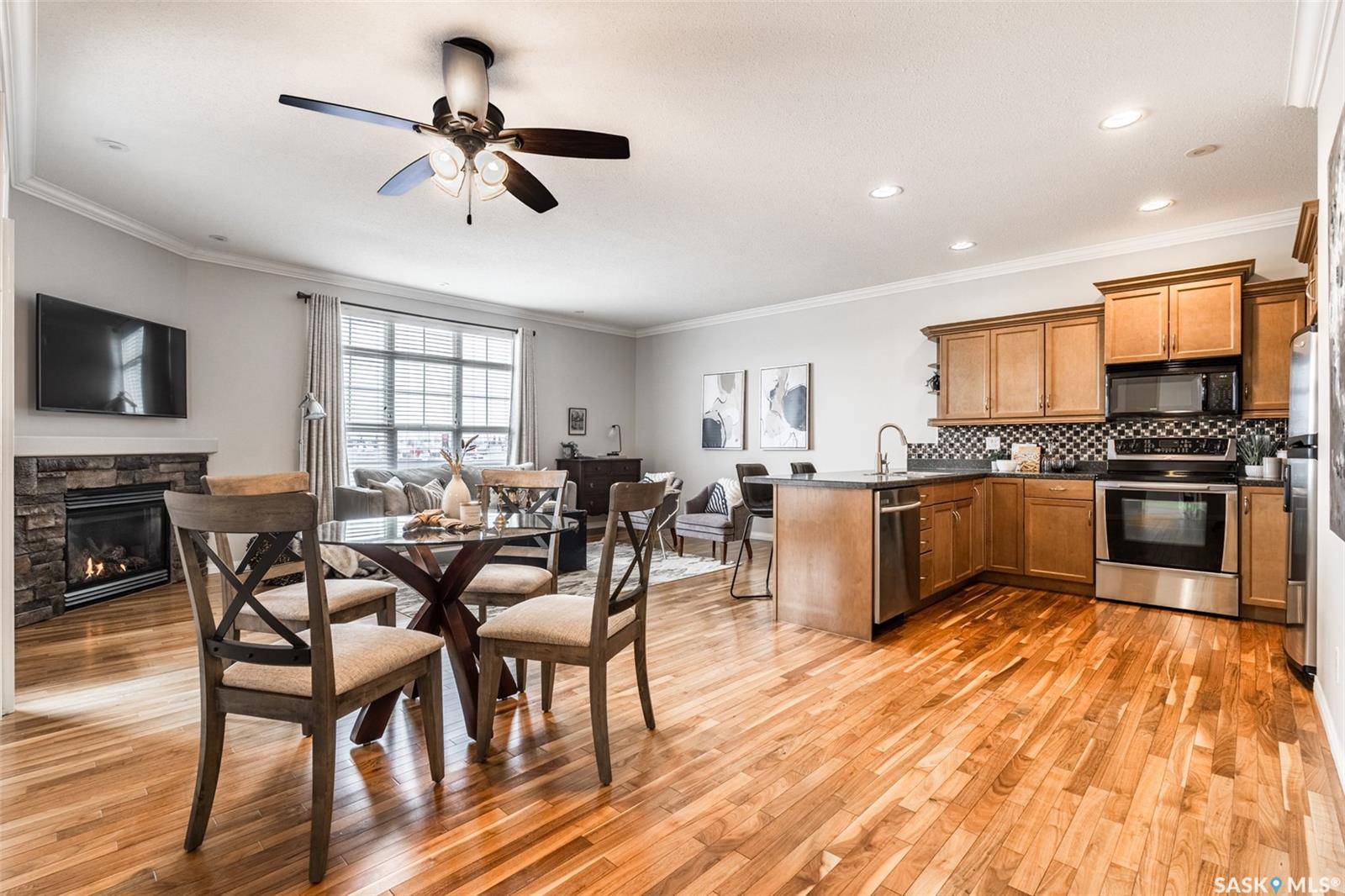 Saskatoon, SK S7S 0A1,218 Heath AVENUE #203