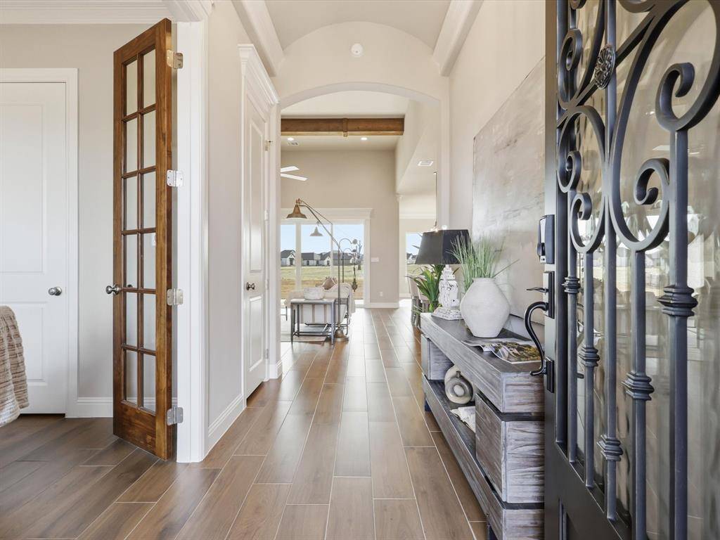 Granbury, TX 76049,2168 Middlewood Circle