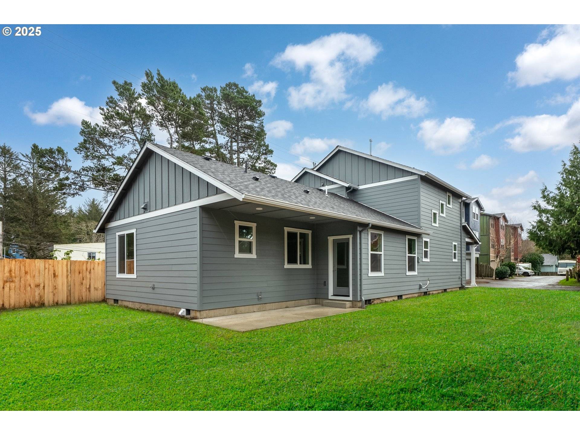 Depoe Bay, OR 97341,15 SW Johnson ST