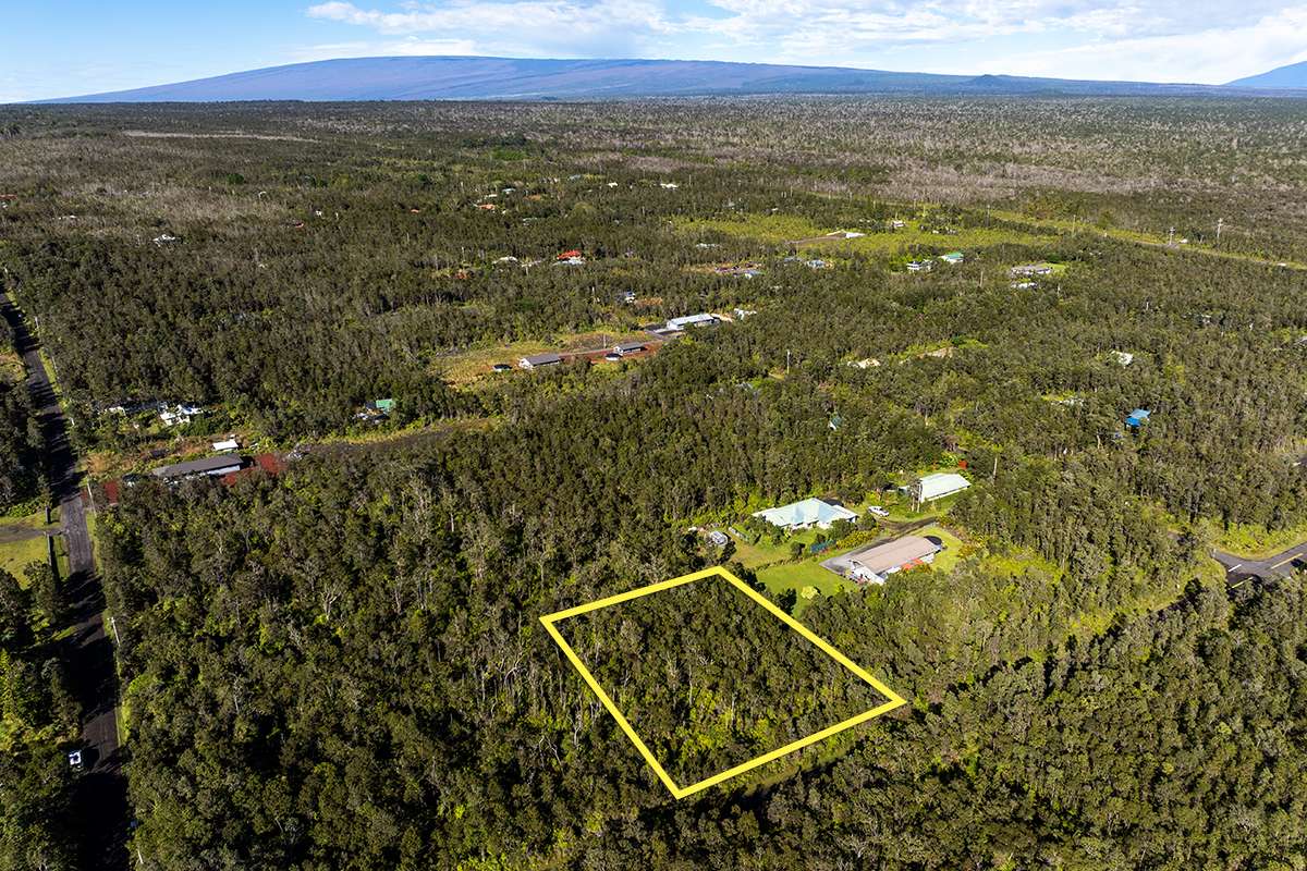 Volcano, HI 96785,11-3081 ALII KOA ST