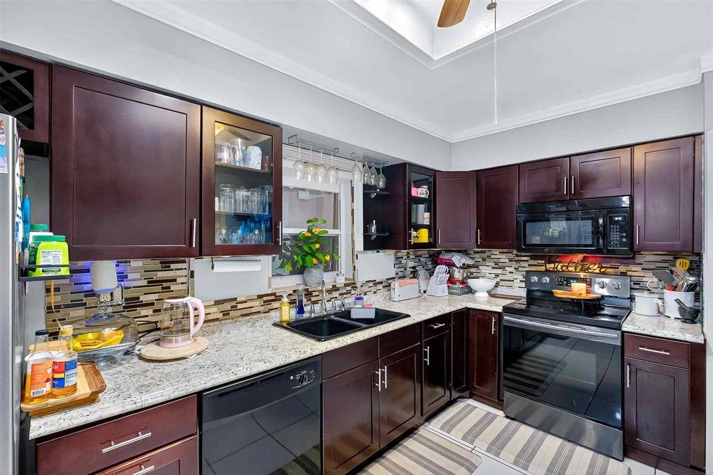 Miramar, FL 33023,7944 Lasalle Blvd