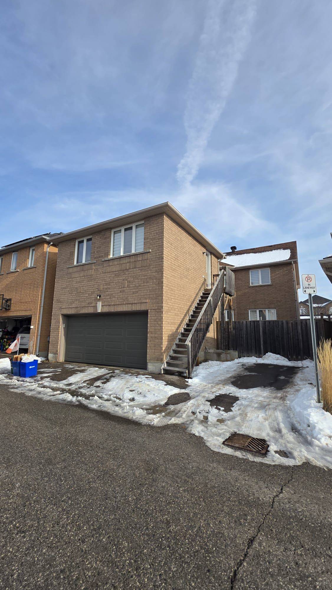 Markham, ON L6B 0P4,676 Cornell Rouge BLVD #Rear Coach House