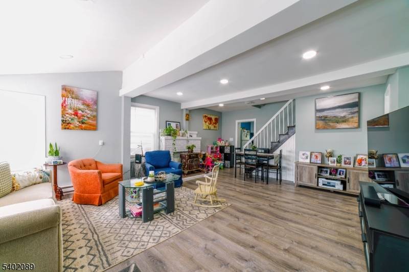 Mount Olive Twp., NJ 07828,9 Lakeview Ave