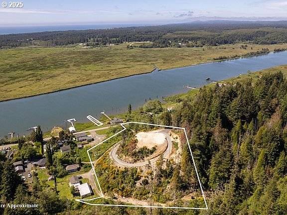 Bandon, OR 97411,88362 PEDERSON DR