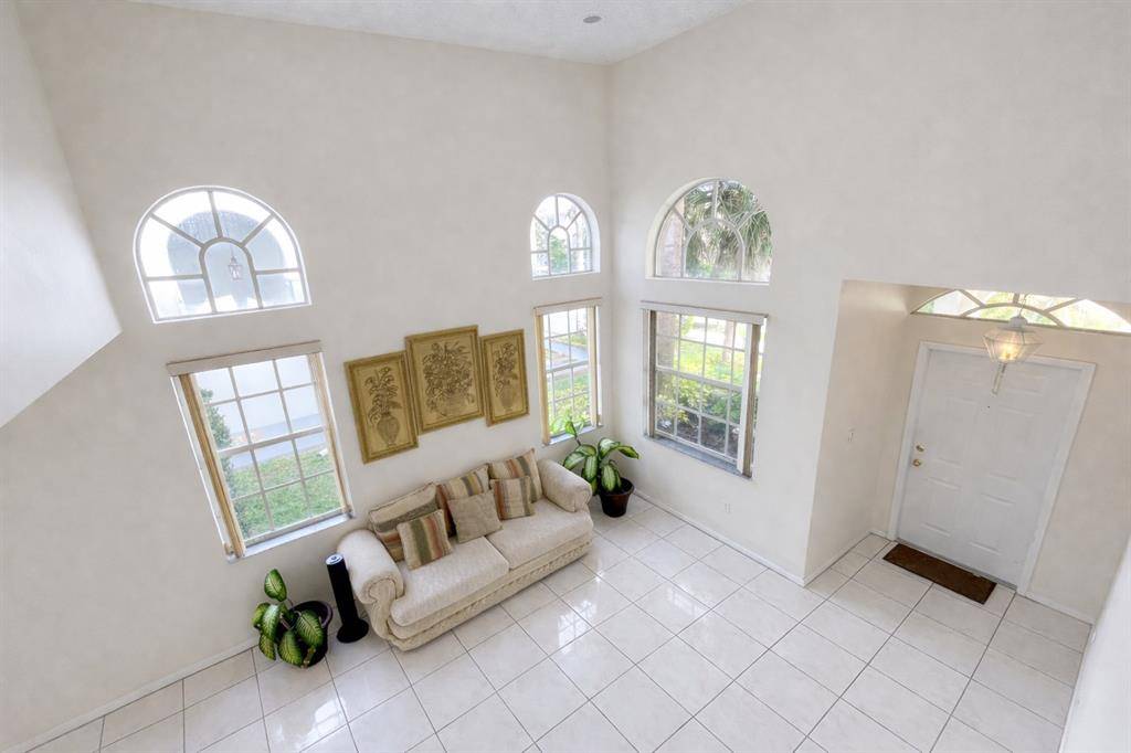 Pembroke Pines, FL 33028,140 NW 151st Ave