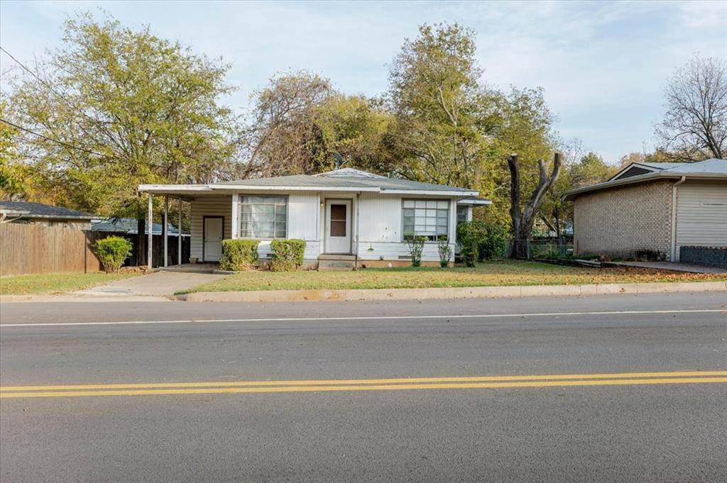 Weatherford, TX 76086,1213 S Lamar Street