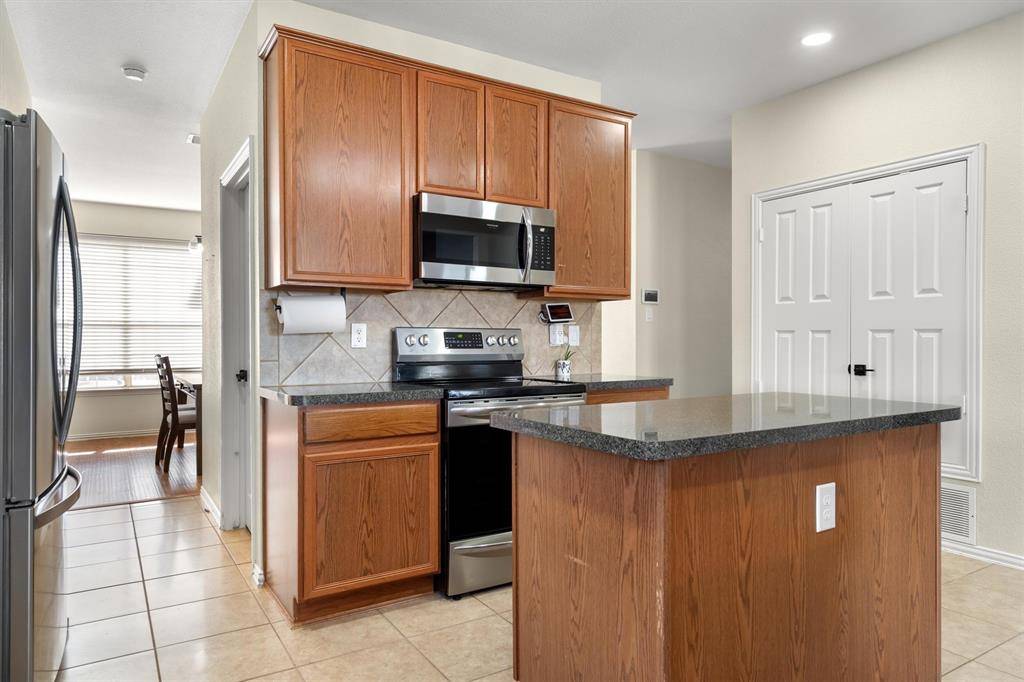 Corinth, TX 76210,2715 Tori Oak Trail