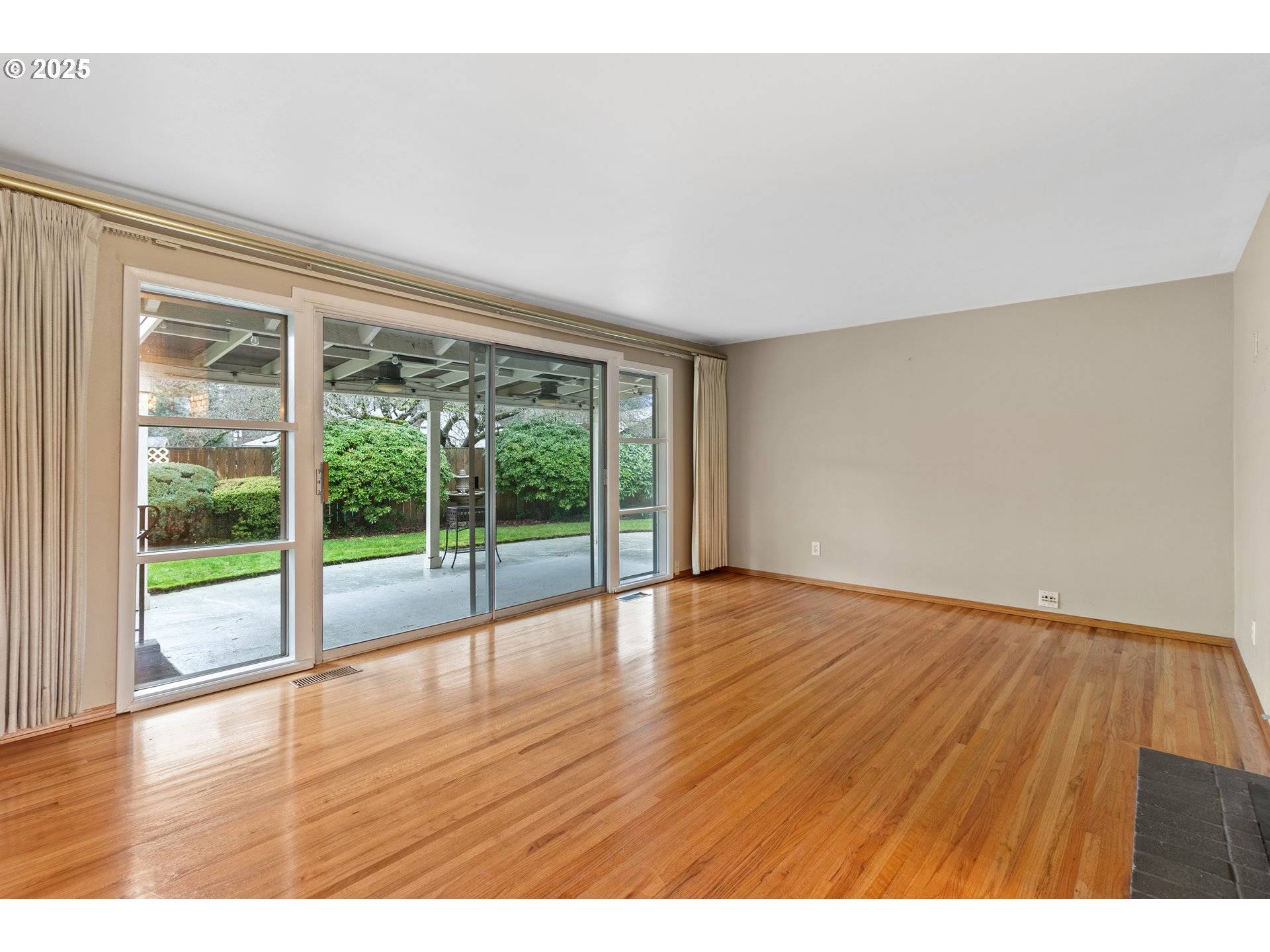 Portland, OR 97230,1920 NE 127TH AVE