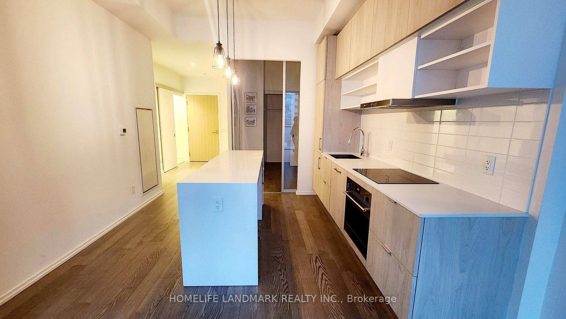 Toronto C10, ON M4S 0B1,5 Soudan AVE #1510