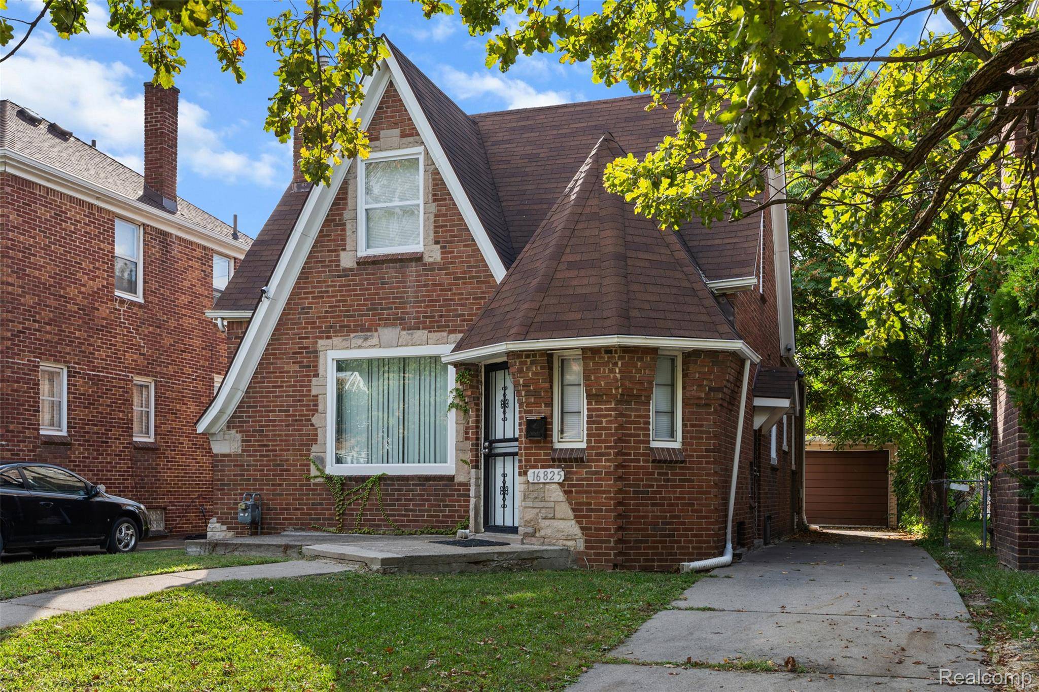 Detroit, MI 48221,16825 Manor ST