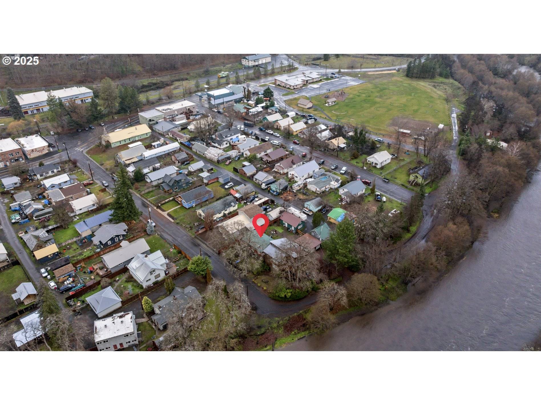 Klickitat, WA 98628,217 2ND ST