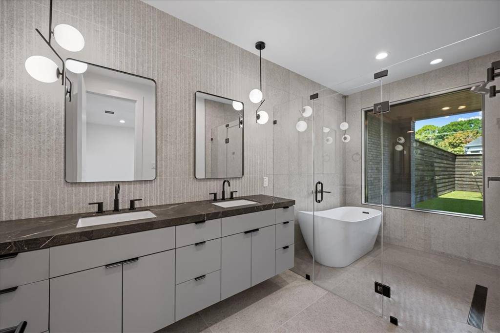 Dallas, TX 75204,4519 Weldon Street