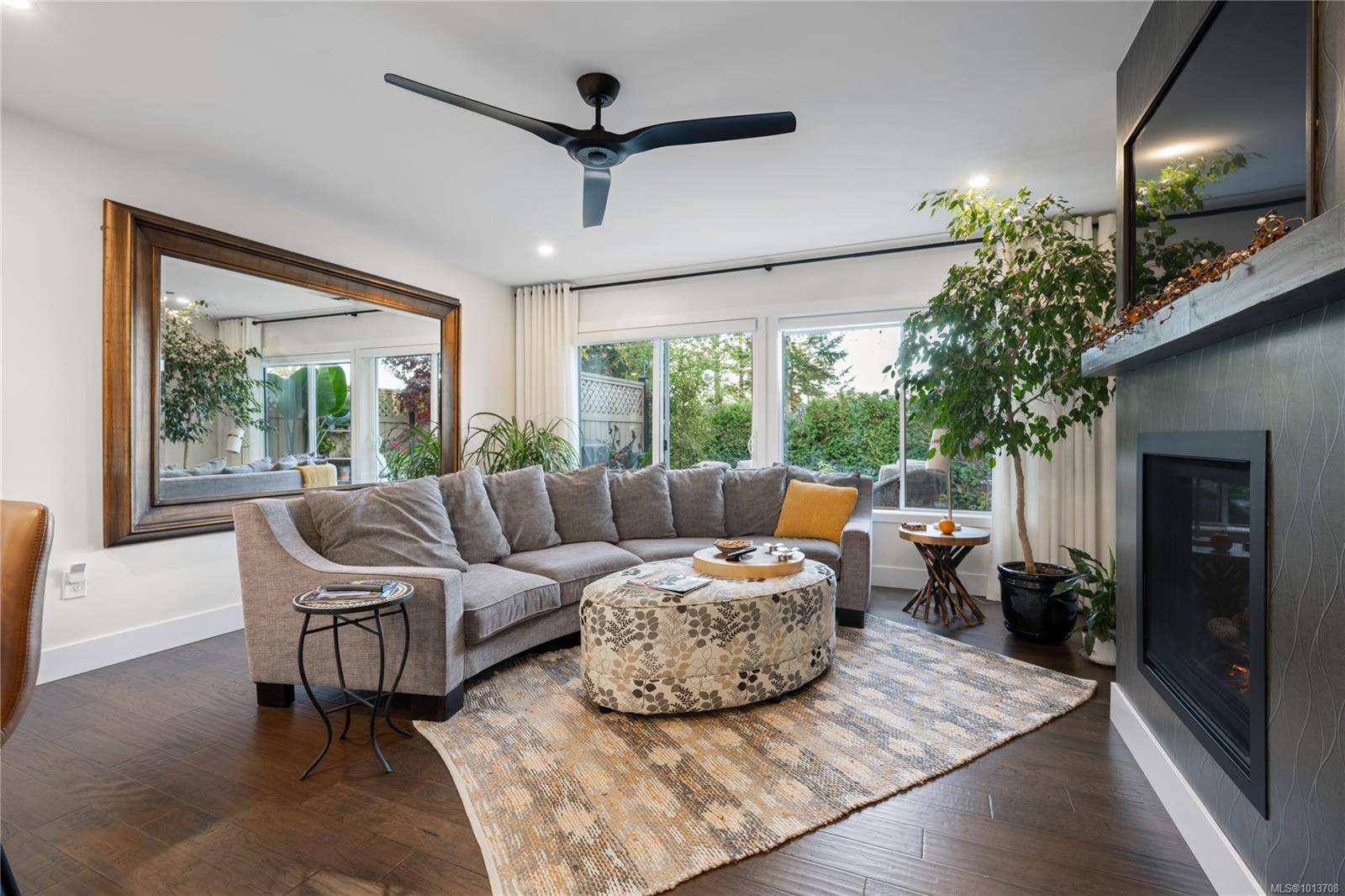 Nanaimo, BC V9T 6E7,6073 Pleasant Valley Way