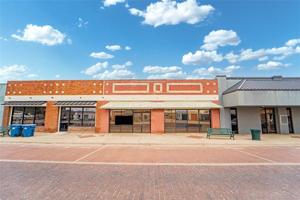 Breckenridge, TX 76424,220 E Walker Street