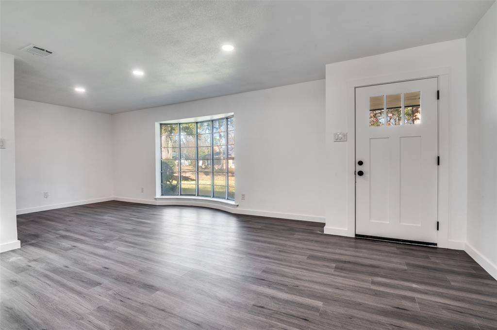 Desoto, TX 75115,1241 Springbrook Drive