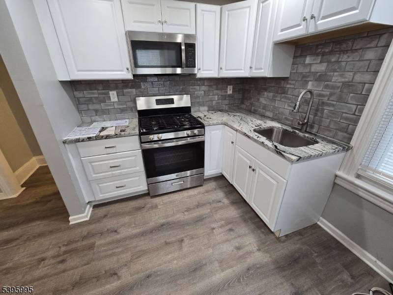 Bound Brook Boro, NJ 08805,112 East St