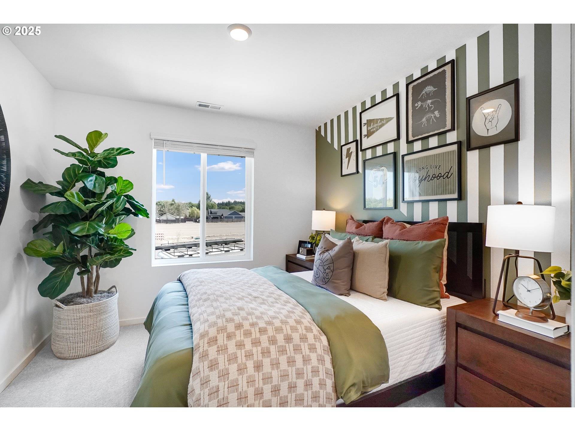 Albany, OR 97321,1433 NW Laura Vista