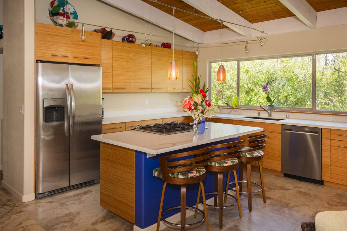 Pahoa, HI 96778,12-7002 HOEUNALU ST