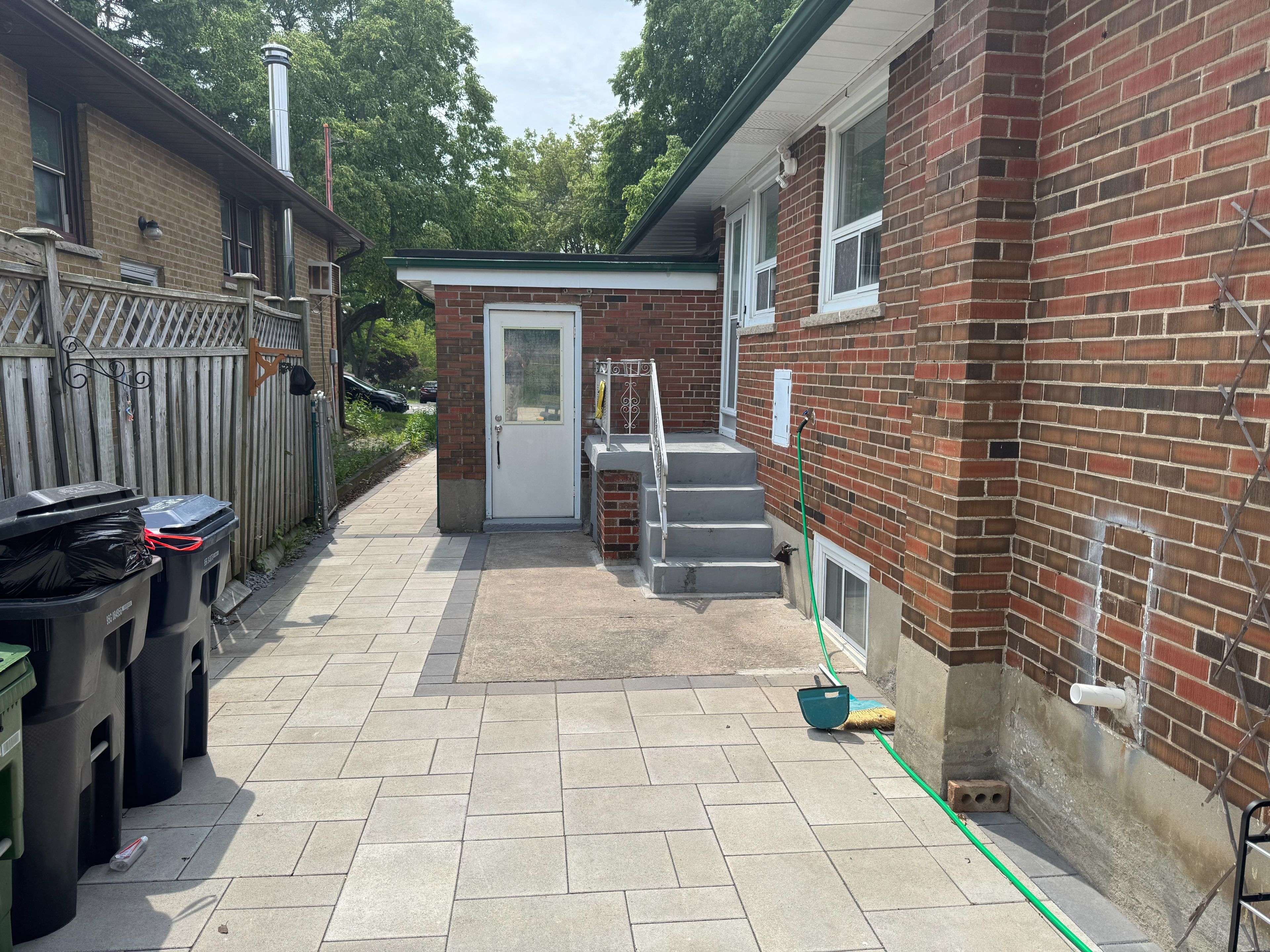 Toronto E08, ON M1J 2N9,79 Ascolda BLVD #Basement Unit1