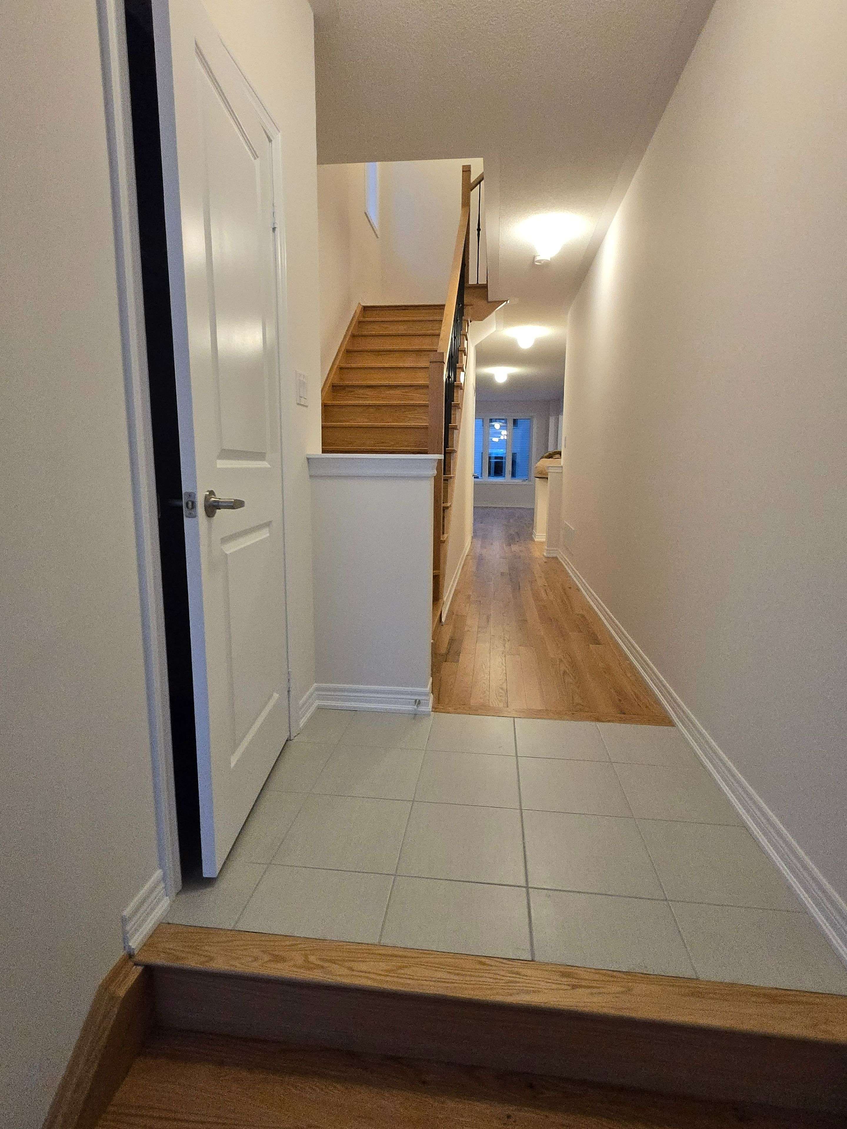 Oshawa, ON L1L 0W4,2085 HORACE DUNCAN CRES