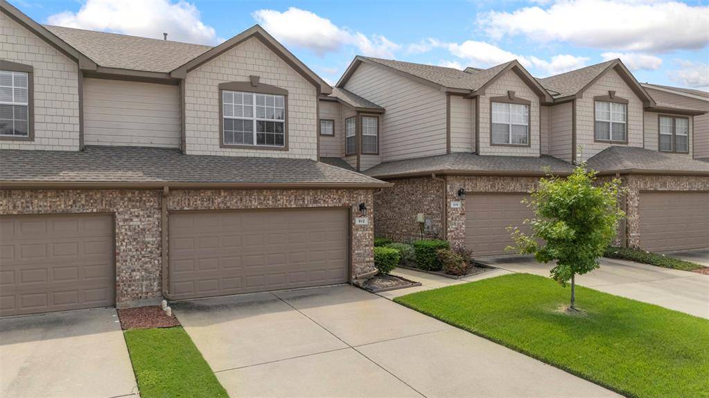 Plano, TX 75025,912 Englewood Lane