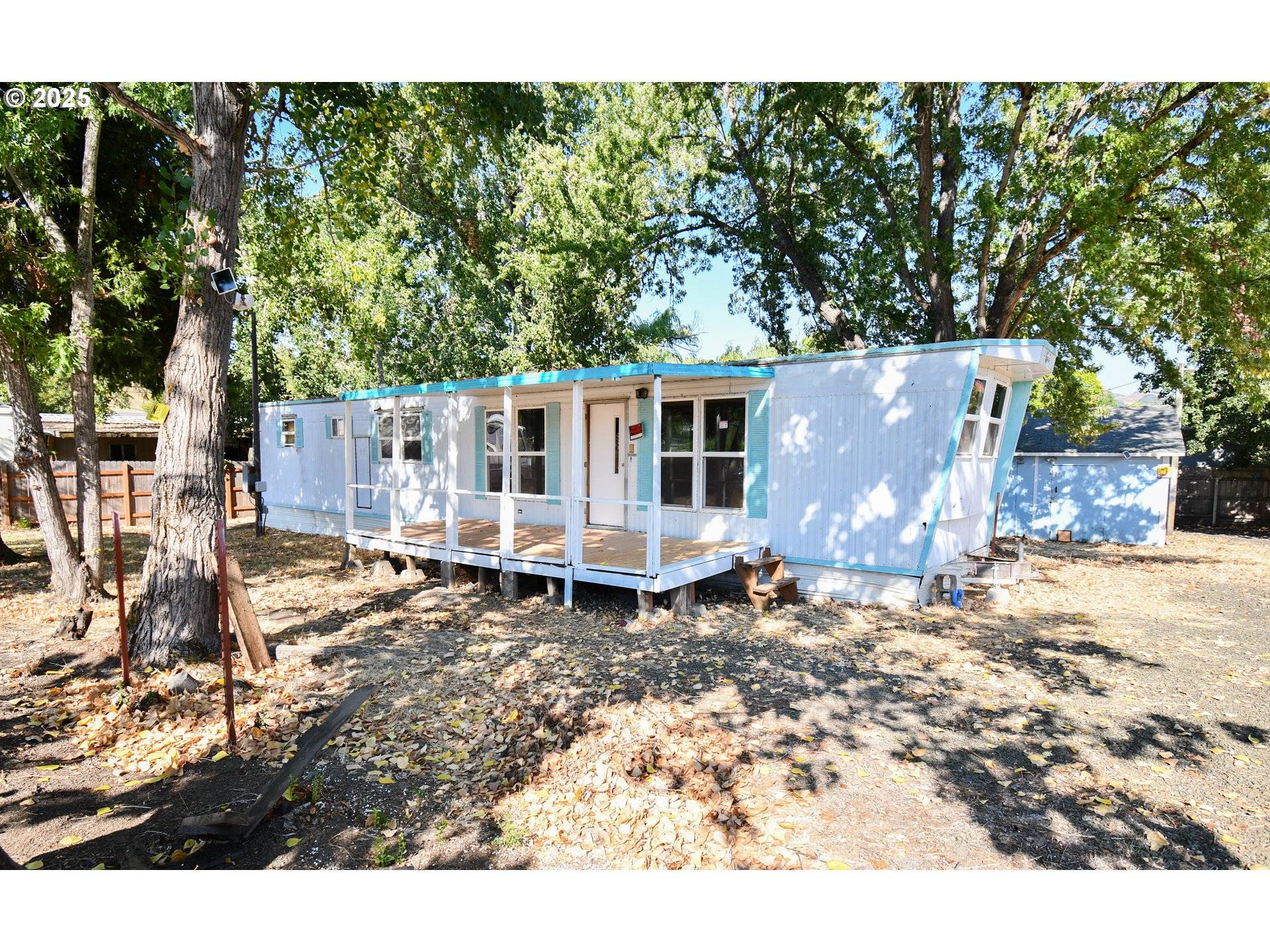 4913 MELODY LN, Roseburg, OR 97471