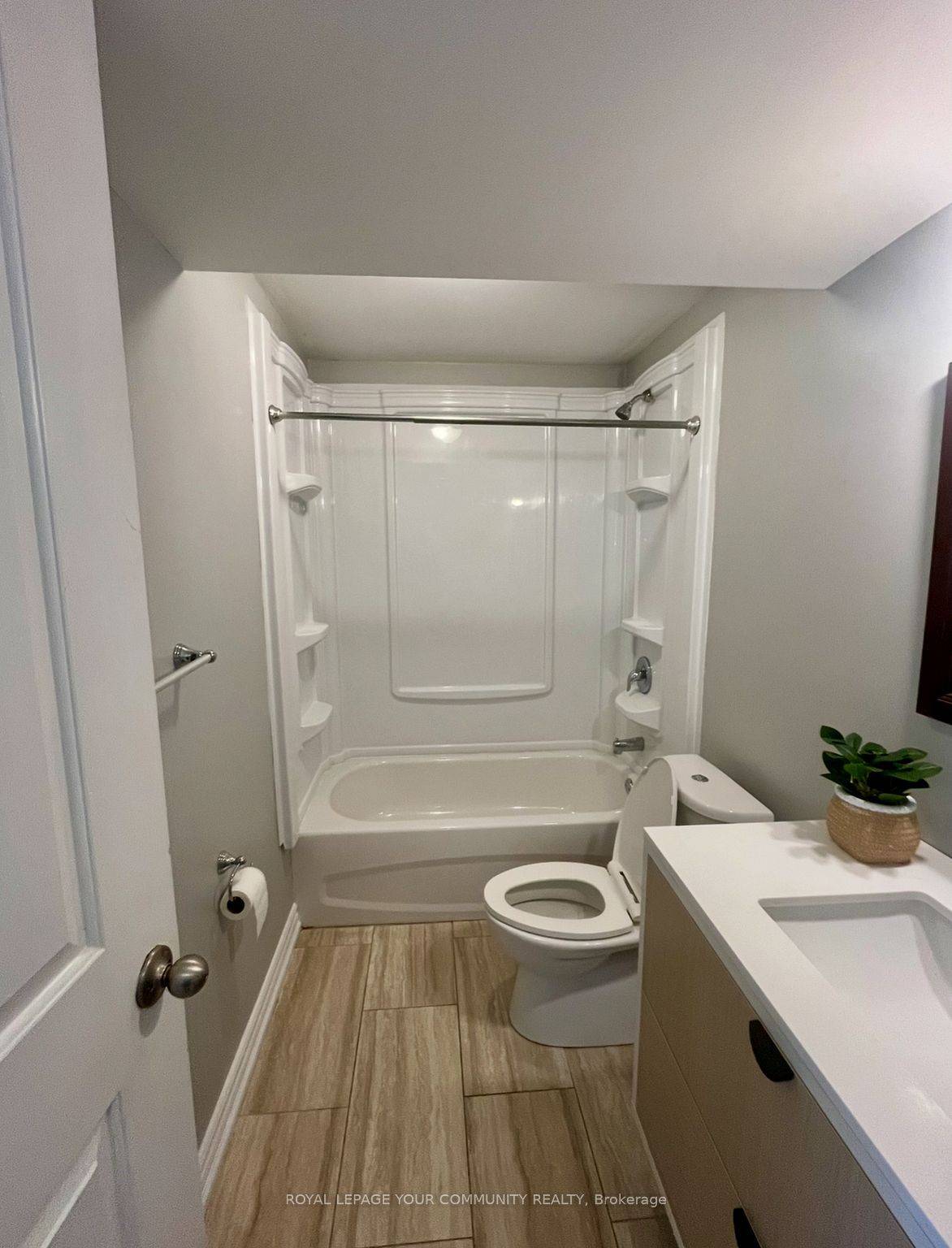 Innisfil, ON L9S 0H5,1385 Hunter ST